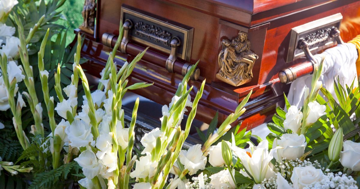 Cuáles son las mejores flores para un funeral