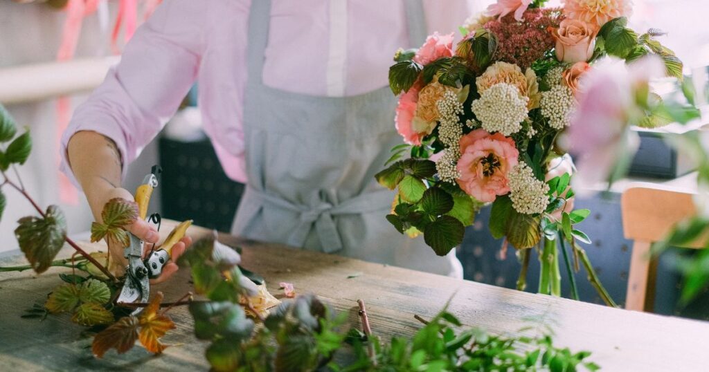 Sugerencias de cómo dar el pésame con flores