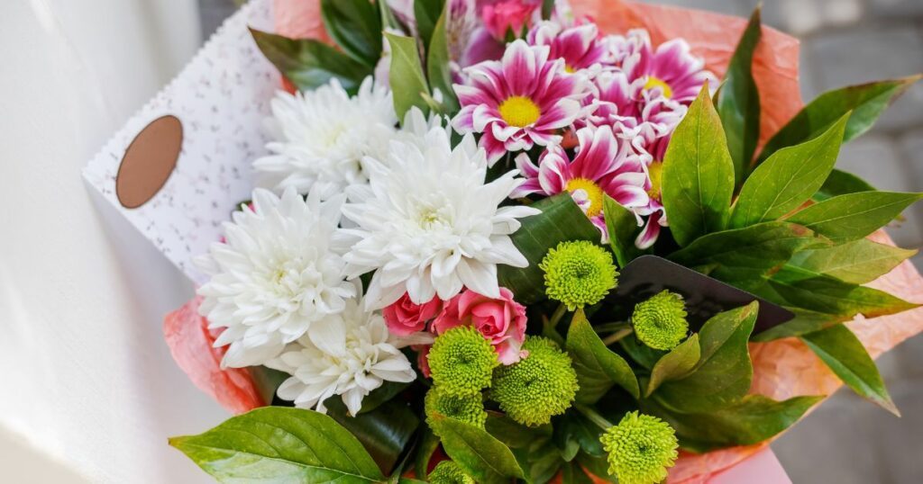 formas de sorprender en un cumpleaños con flores