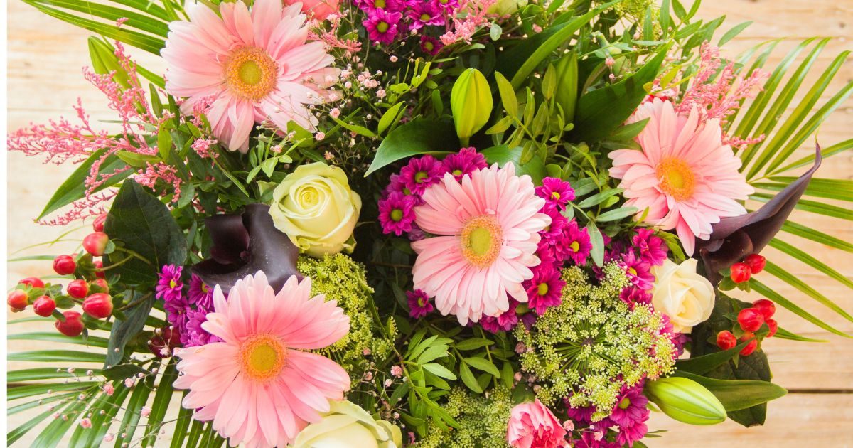 mejores arreglos florales para regalar a los abuelos